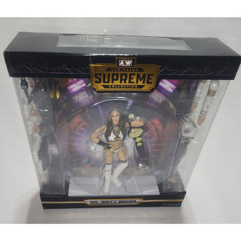 DR. Britt baker AEW Unrivaled supreme collection - Picture 2 of 7